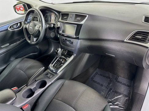 Used 2019 Nissan Sentra SR image 31