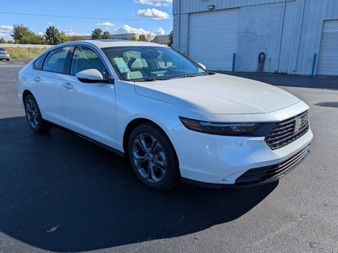 New 2025 Honda Accord EX-L image 4