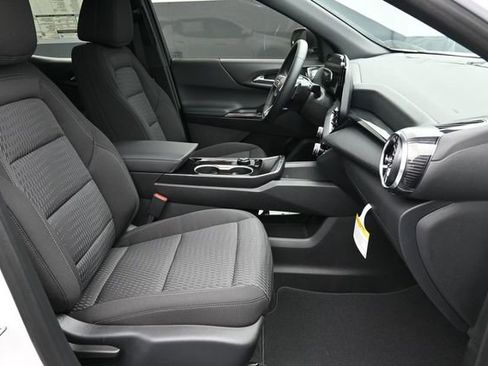New 2026 Chevrolet Equinox LT w/ Safety and Technology Package FWD image 34