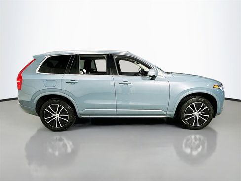 Used 2020 Volvo XC90 T5 Momentum image 9