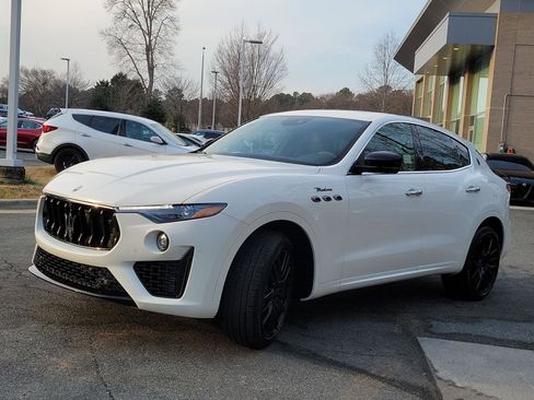 New 2024 Maserati Levante Modena Ultima image 10