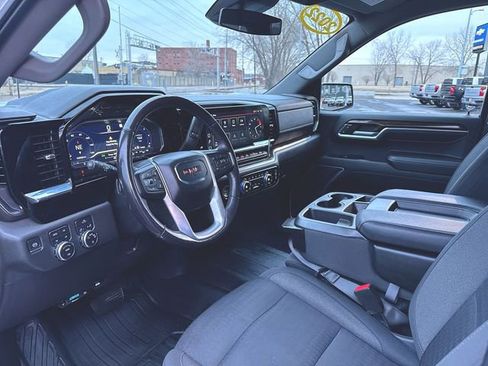 Used 2022 GMC Sierra 1500 SLE image 10