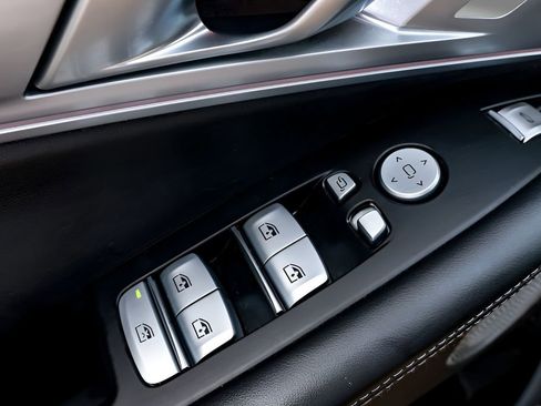 Used 2024 BMW XM image 48