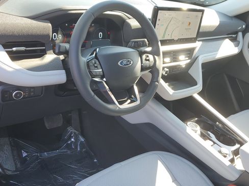 New 2026 Ford Explorer Platinum w/ LUX Leather Package image 19
