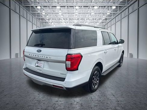 Used 2024 Ford Expedition Max XLT AWD/4WD image 5