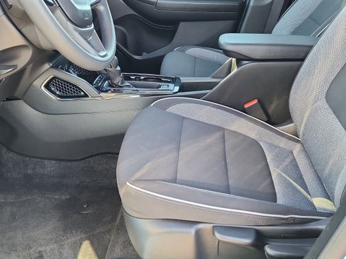 Used 2025 Chevrolet TrailBlazer LT image 10