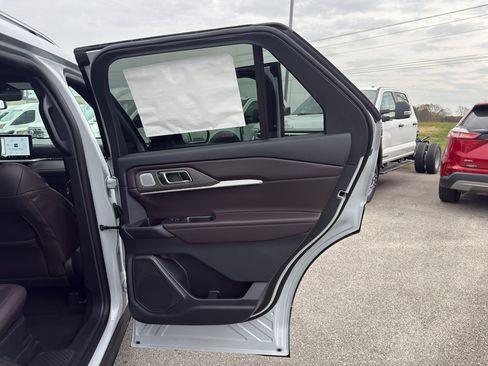 New 2026 Ford Explorer Platinum RWD image 16