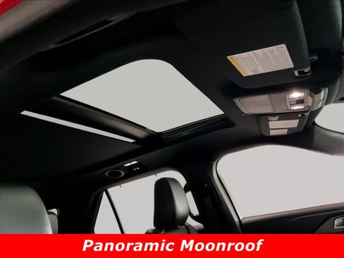 Used 2025 Ford Explorer ST AWD/4WD image 28