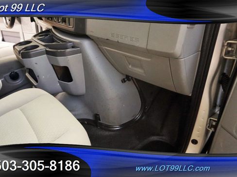 Used 2009 Ford E-350 and Econoline 350 Extended Super Duty image 24