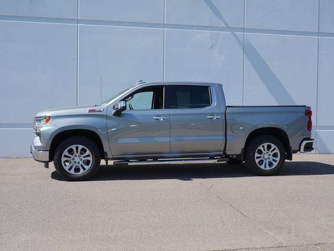 Used 2024 Chevrolet Silverado 1500 LTZ AWD/4WD image 6