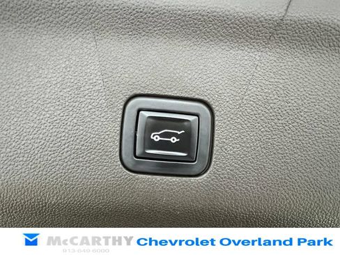 Used 2022 Cadillac Escalade Premium Luxury w/ Performance Package AWD/4WD image 34