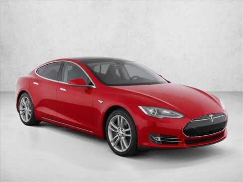 Used 2016 Tesla Model S 70 RWD image 3