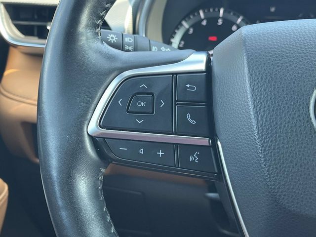 Used 2021 Toyota Highlander Platinum AWD/4WD image 29