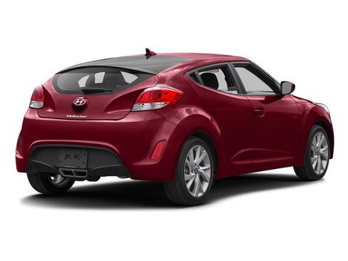 Used 2016 Hyundai Veloster FWD image 5