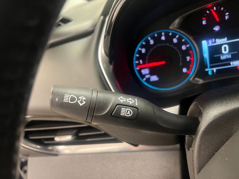 Used 2018 Chevrolet Traverse Premier image 38