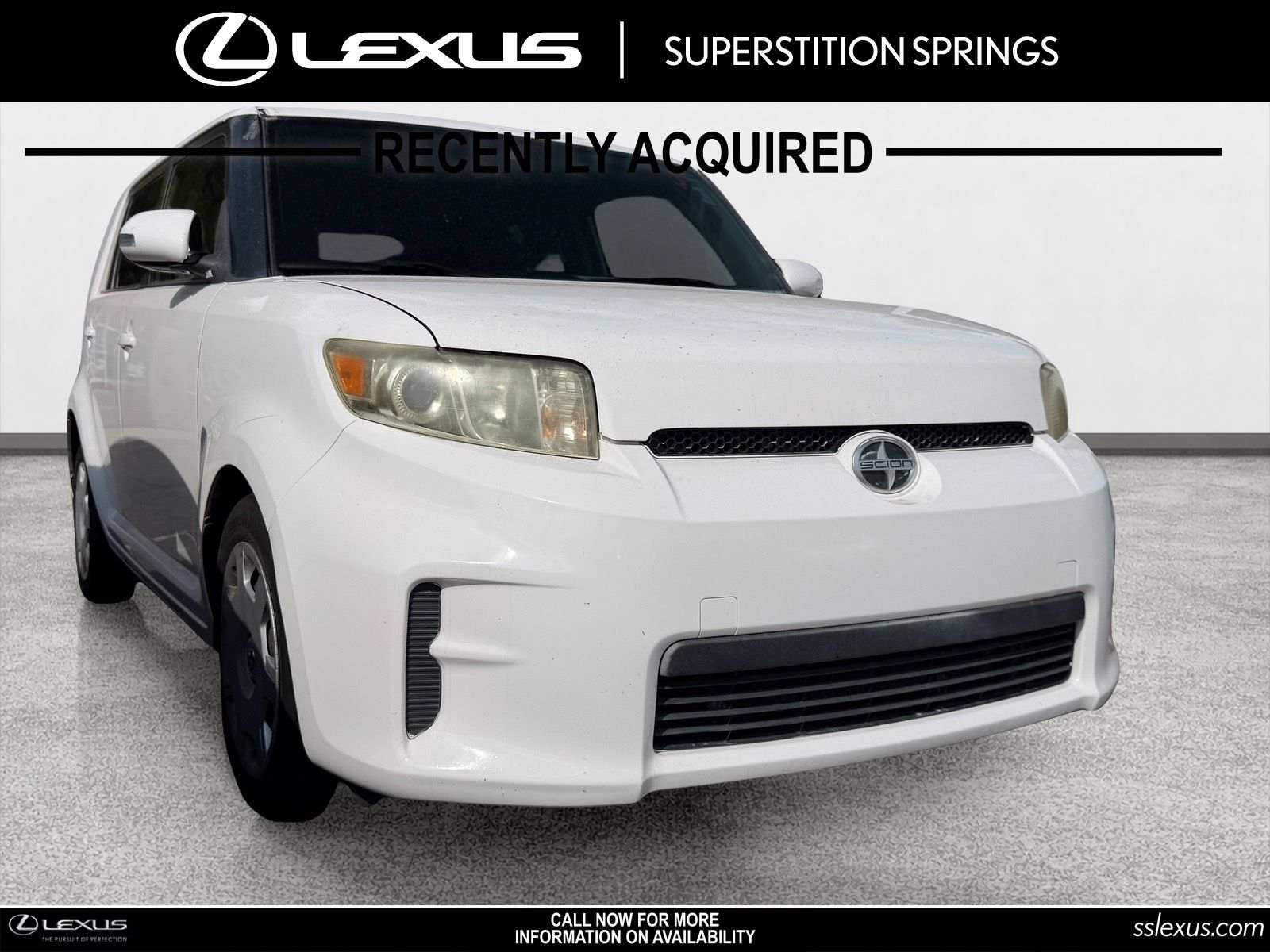 Used 2012 Scion xB FWD image 1
