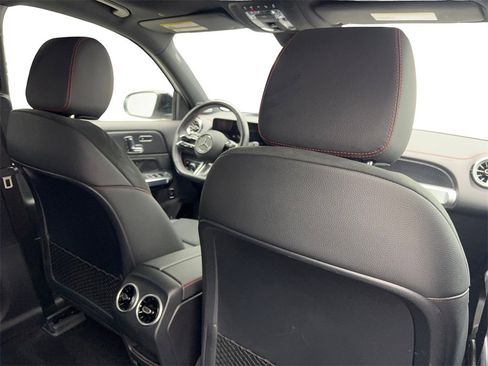 Used 2024 Mercedes-Benz EQB 250+ image 39