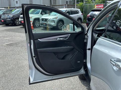 Used 2019 Cadillac XT5 Premium Luxury AWD/4WD image 9