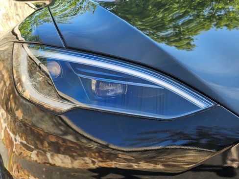 Used 2024 Tesla Model S Plaid AWD/4WD image 25