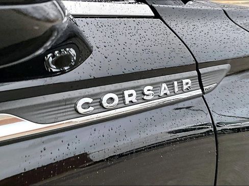 Used 2022 Lincoln Corsair Reserve w/ Elements Package image 8