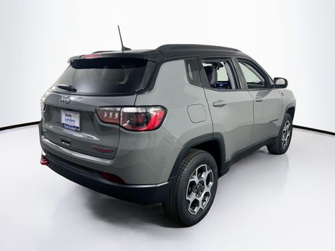 Used 2022 Jeep Compass Trailhawk AWD/4WD image 5