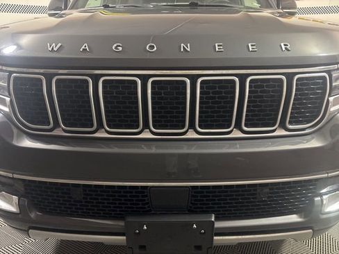 Used 2024 Jeep Wagoneer L Series II w/ Flexible Seating Group AWD/4WD image 20
