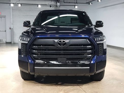Used 2025 Toyota Tundra Limited AWD/4WD image 2