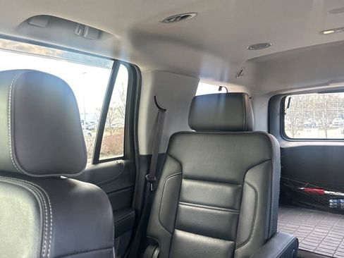 Used 2019 GMC Yukon Denali w/ Denali Ultimate Package image 12