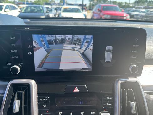 Used 2022 Kia Sorento S image 14