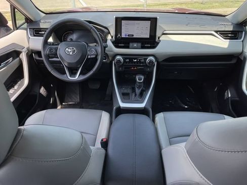 Used 2023 Toyota RAV4 XLE Premium FWD image 10