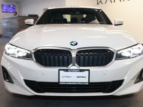 Used 2024 BMW 330i xDrive 330i xDrive image 2