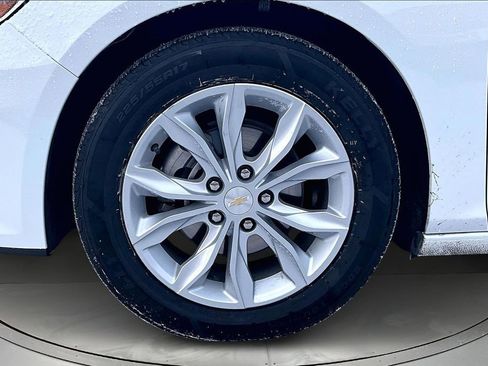 Used 2024 Chevrolet Malibu LT image 28