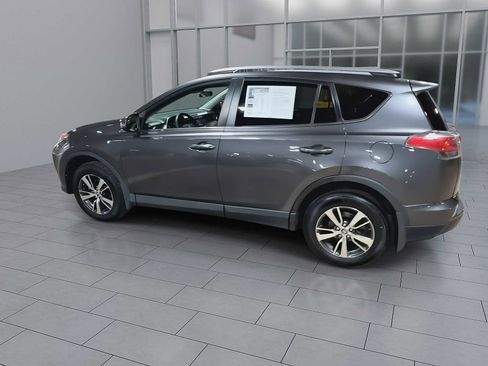 Used 2017 Toyota RAV4 XLE AWD/4WD image 6