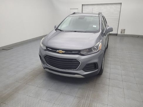 Used 2020 Chevrolet Trax LT w/ LT Convenience Package image 15