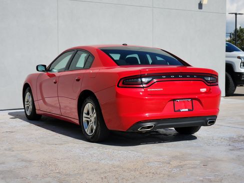 Used 2022 Dodge Charger SXT RWD image 6