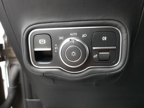 Used 2025 Mercedes-Benz G 580 w/ EQ Technology image 10