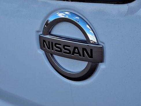 Used 2017 Nissan Titan S image 30