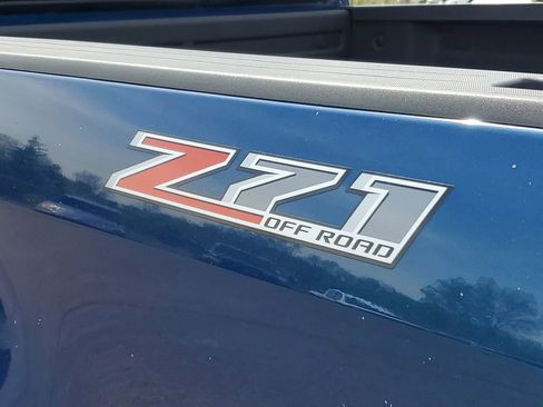 Used 2019 Chevrolet Colorado Z71 AWD/4WD image 33