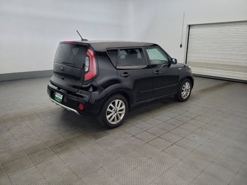 Used 2018 Kia Soul + FWD image 10