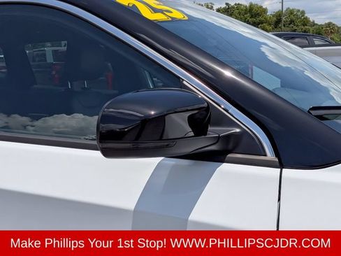 Used 2025 Jeep Compass Limited AWD/4WD image 10