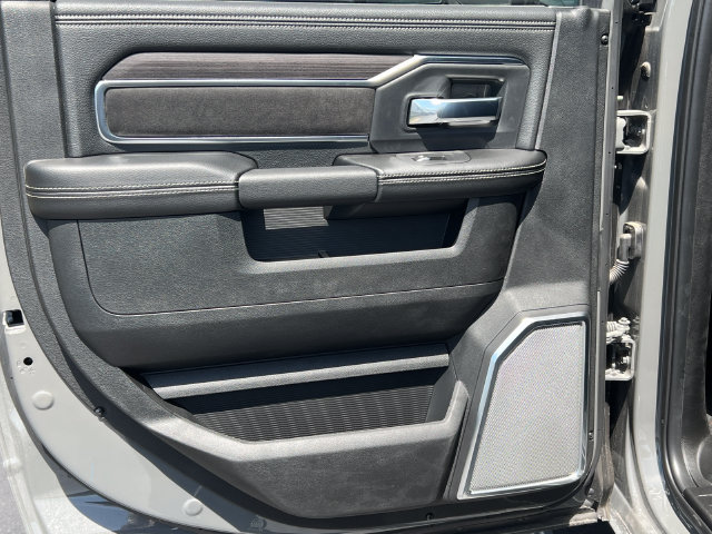 New 2026 RAM 2500 Laramie AWD/4WD image 42