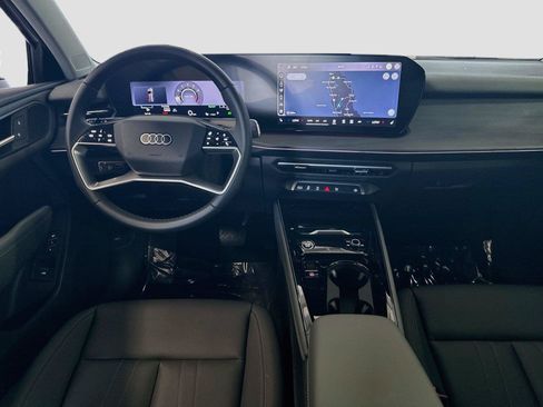 Certified 2026 Audi Q3 quattro 2.0T AWD/4WD image 23