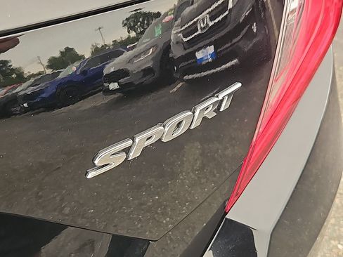 Used 2021 Honda Civic Sport image 11
