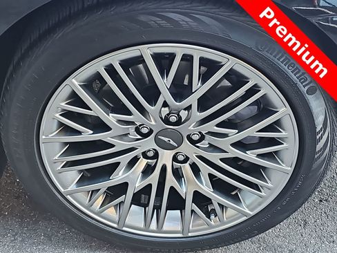 Used 2022 Genesis G90 3.3T Premium image 12