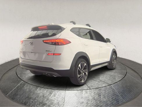 Used 2019 Hyundai Tucson Sport FWD image 2