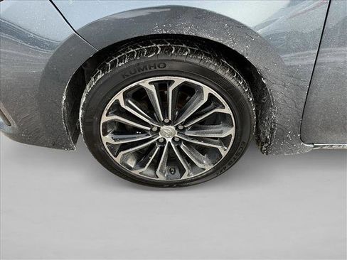 Used 2015 Toyota Corolla S w/ Driver Convenience Package image 9