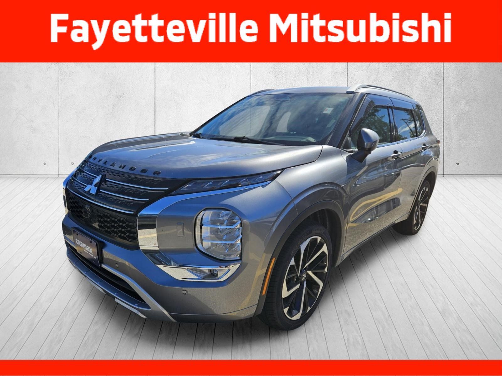 Used 2023 Mitsubishi Outlander SEL AWD/4WD image 6