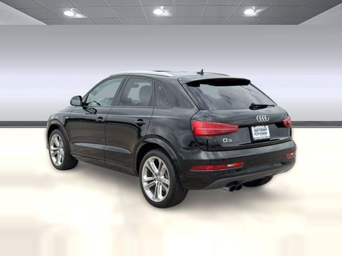 Used 2018 Audi Q3 2.0T Premium w/ Convenience Package FWD image 3