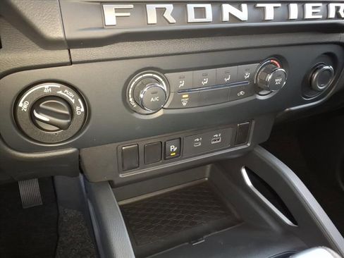 New 2026 Nissan Frontier SV w/ Tow Package AWD/4WD image 14