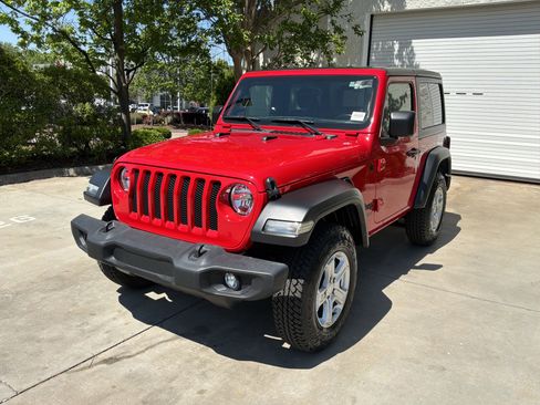 Used 2021 Jeep Wrangler Sport S image 5